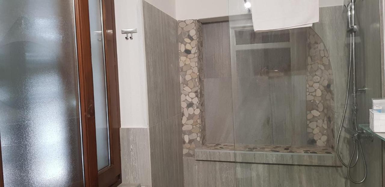 Mansarde&Suite Maison 1706 Lago Orta Borgomanero Exterior foto